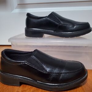 French Toast Black Slip-On Shoes Boys Size 3.5M